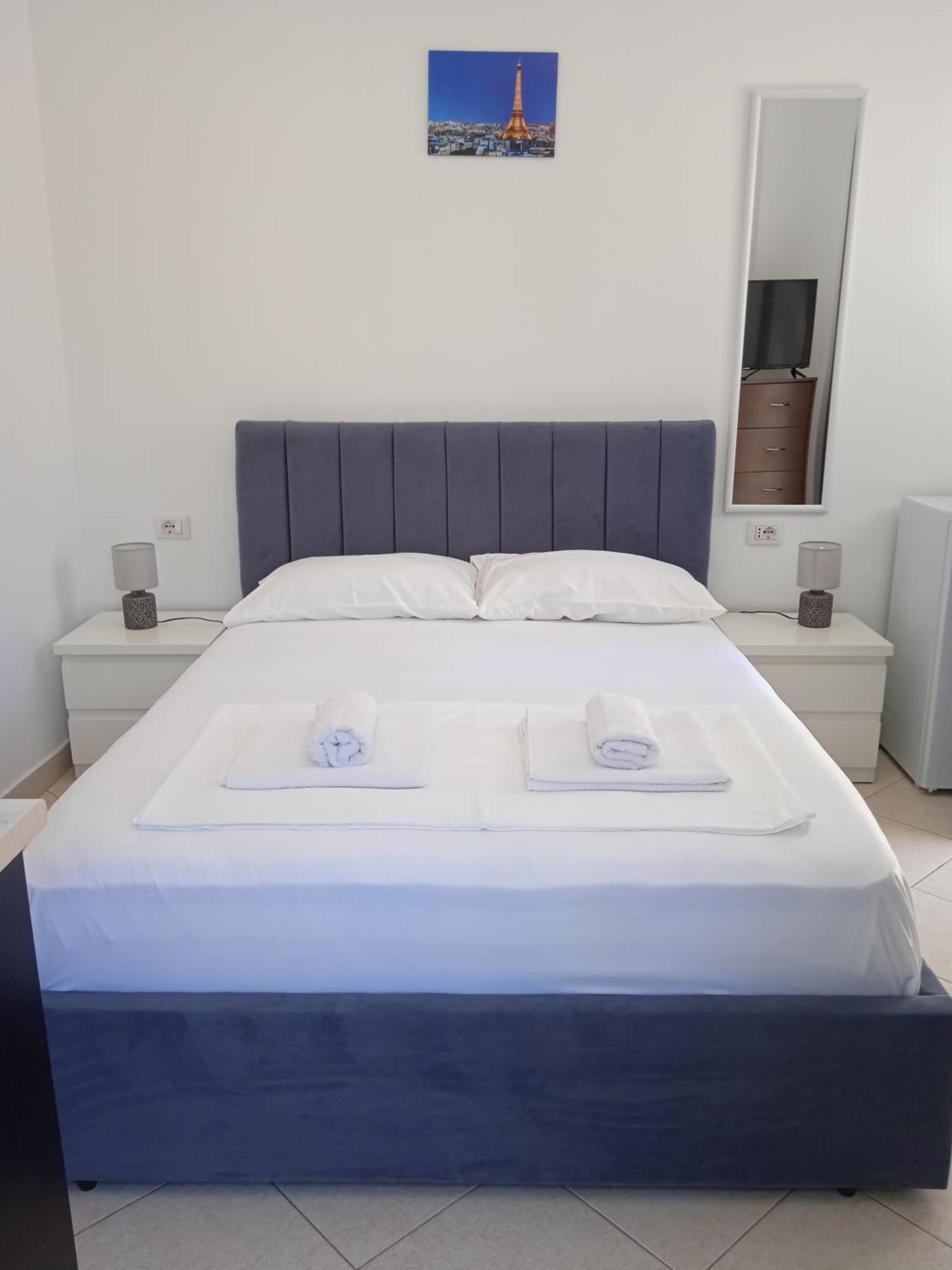 Vila F&M Εξαμίλιο Εξωτερικό φωτογραφία