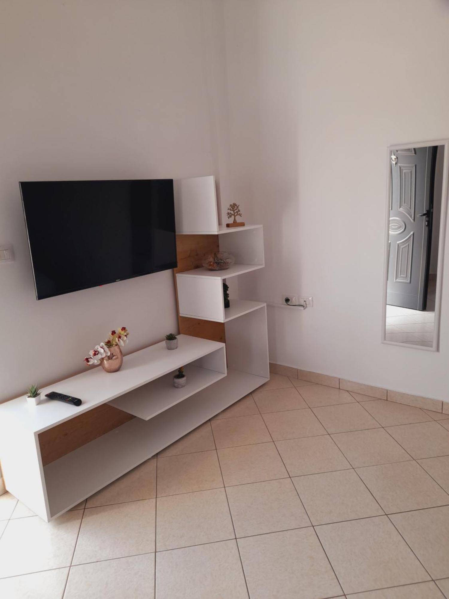 Vila F&M Εξαμίλιο Εξωτερικό φωτογραφία