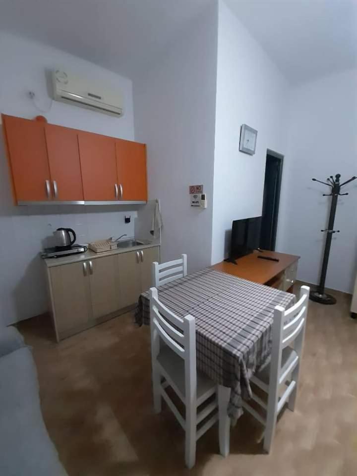 Vila F&M Εξαμίλιο Δωμάτιο φωτογραφία